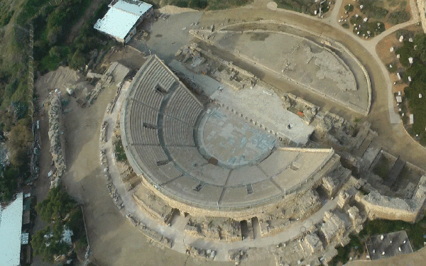 התאטרון בקיסריה